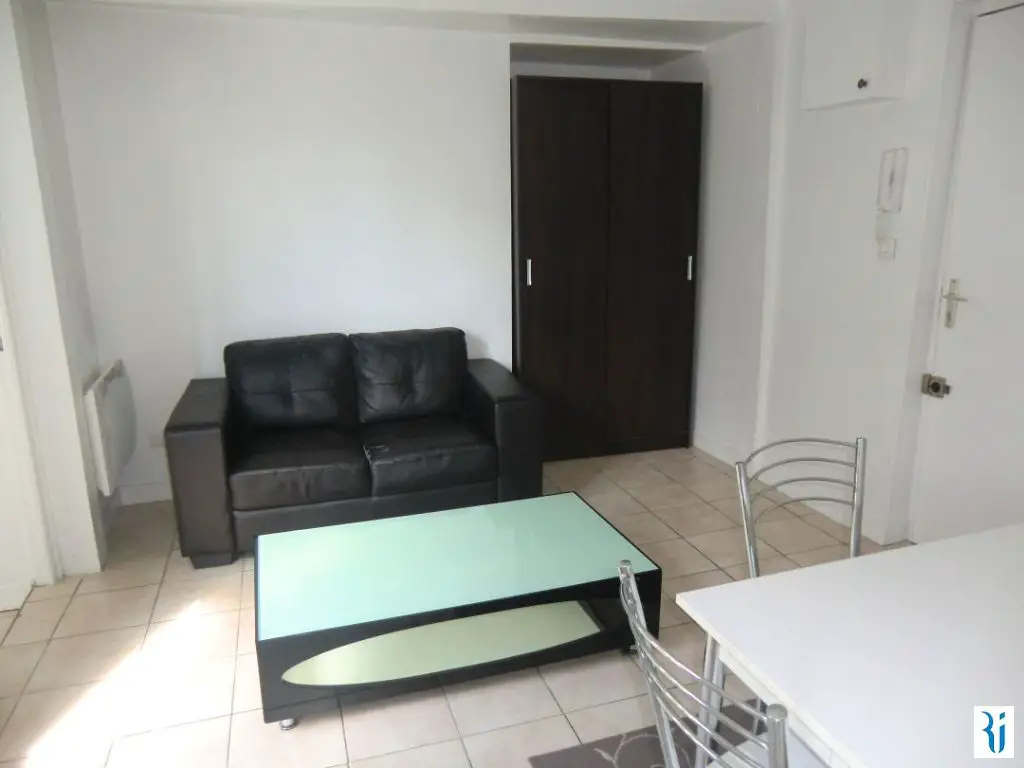 Location appartement meublé 2 pièces 22,53 m2