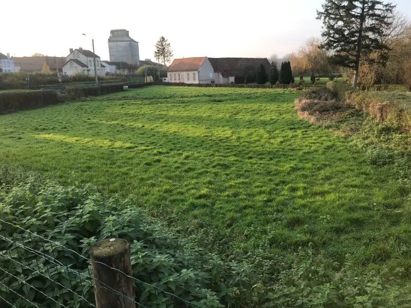 Vente terrain à bâtir 700 m2