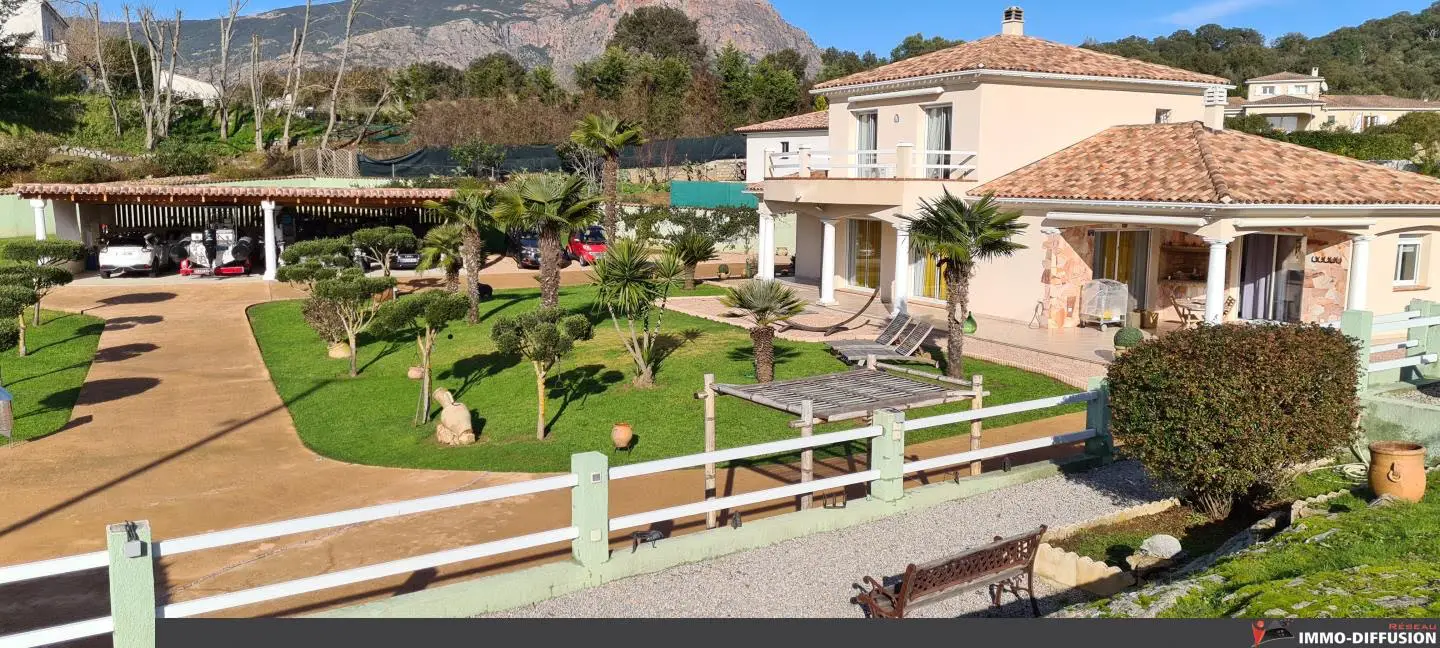 Vente villa 4 pièces 150 m2