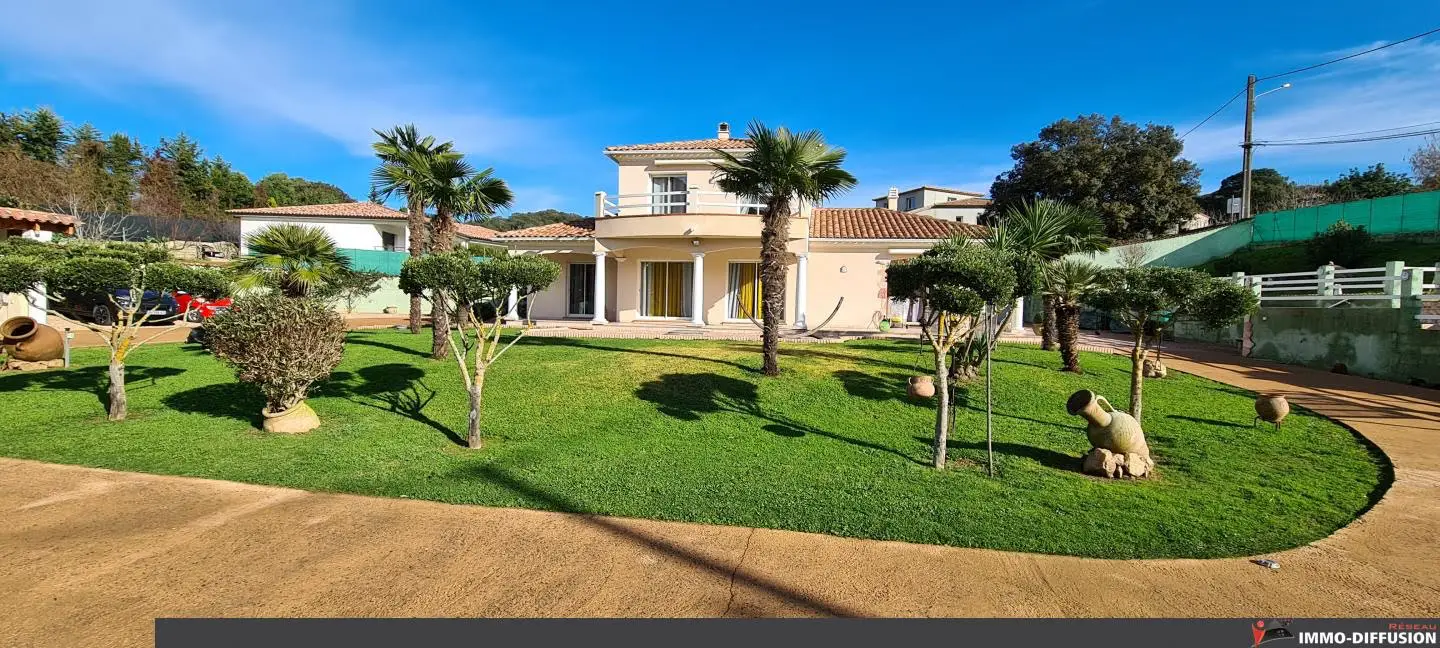 Vente villa 4 pièces 150 m2