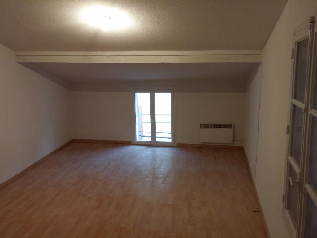 Location appartement 6 pièces 130 m2