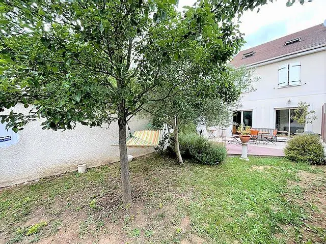 Vente maison 6 pièces 120 m2