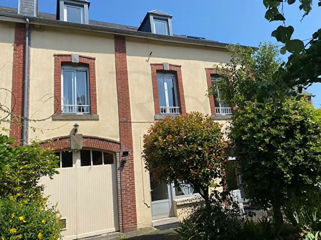 Vente maison 10 pièces 217 m2