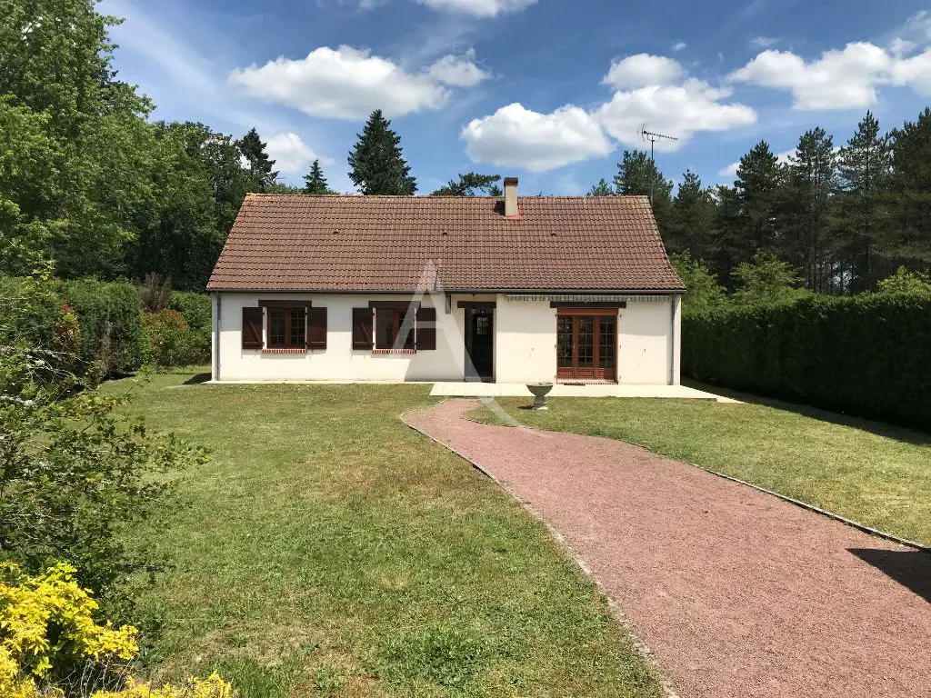 Vente maison 5 pièces 748 m2