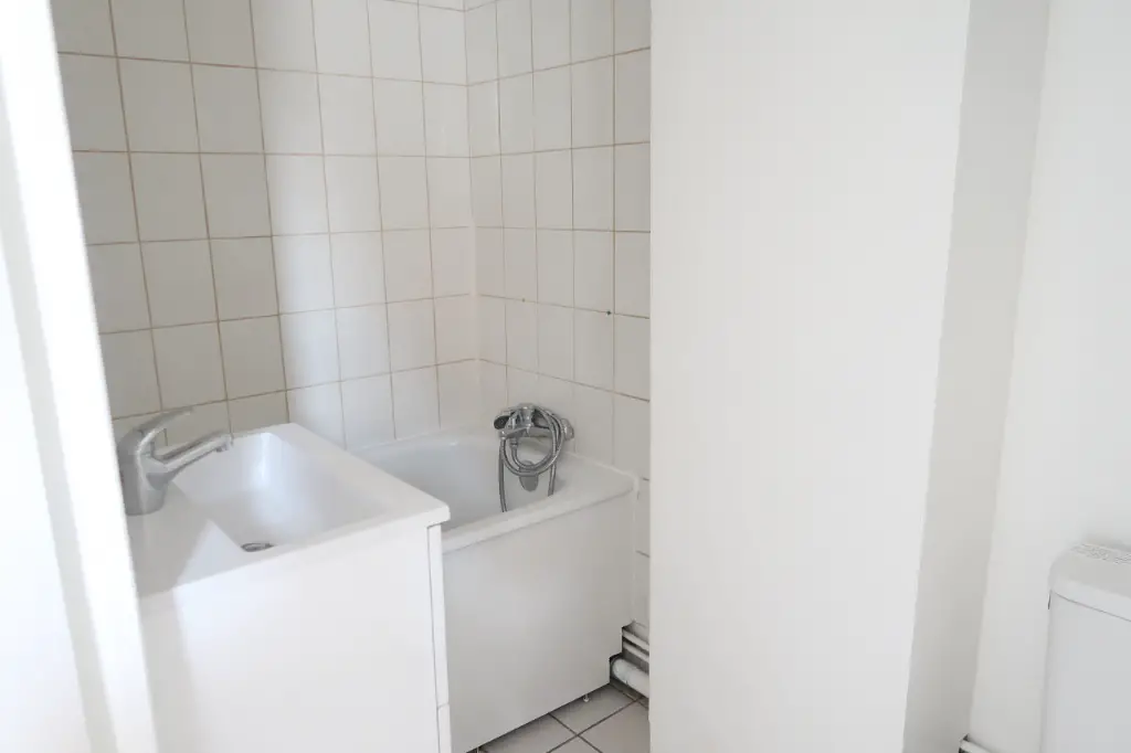 Location studio meublé 26 m2