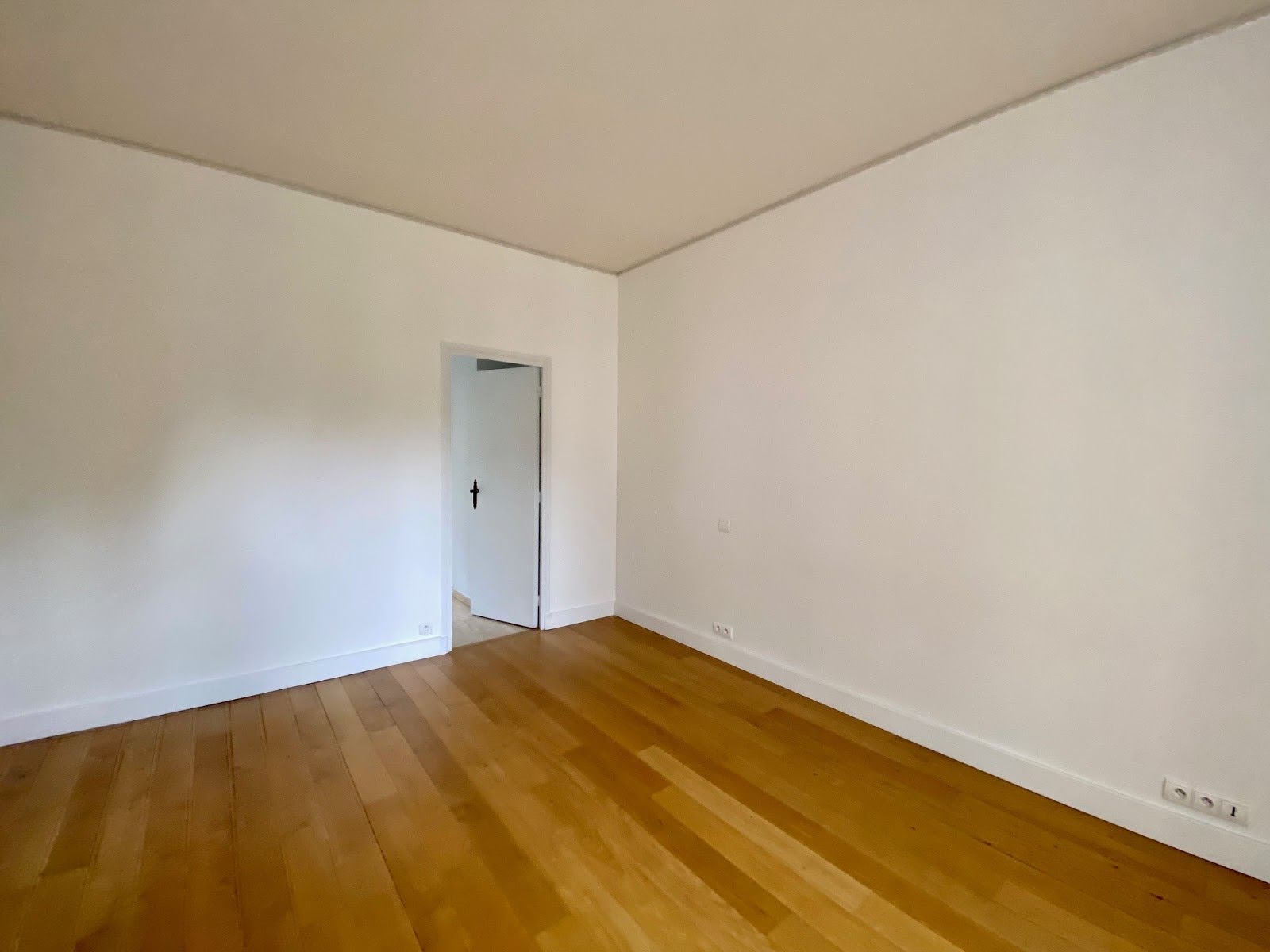 Location appartement 3 pièces 107 m2