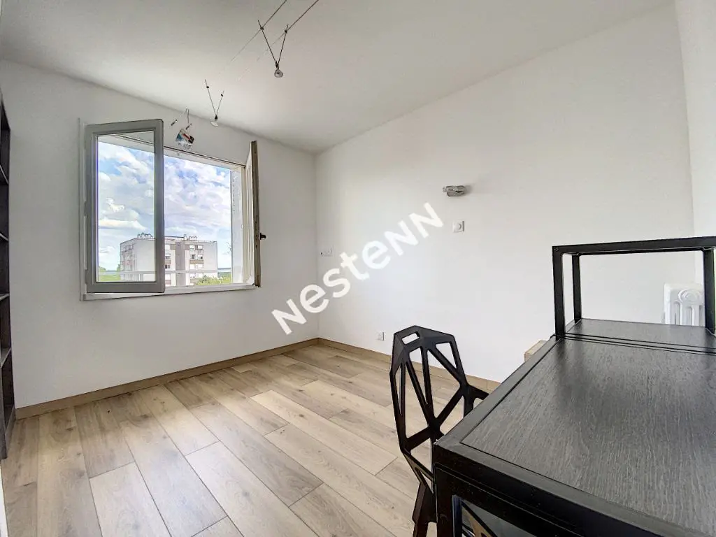 Location appartement meublé 4 pièces 84 m2