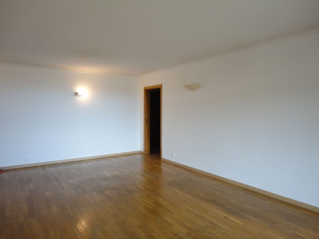 Location appartement 3 pièces 82 m2