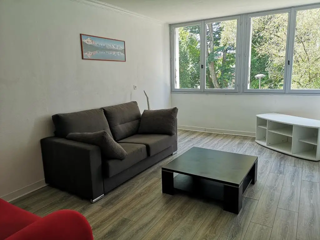 Location appartement meublé 3 pièces 68 m2