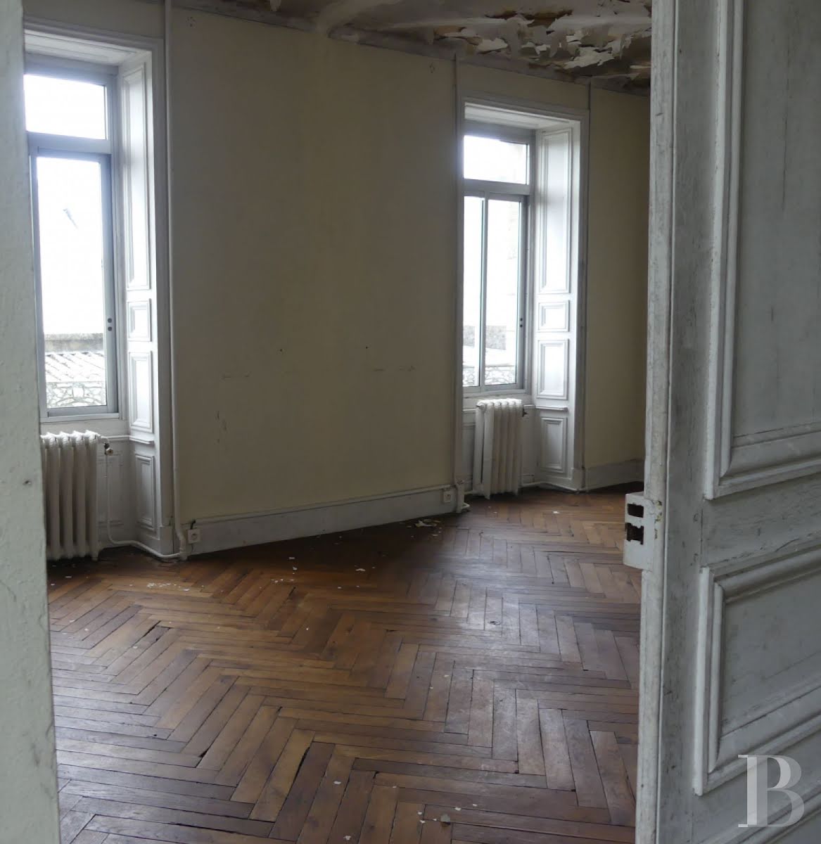 Vente maison 15 pièces 295 m2