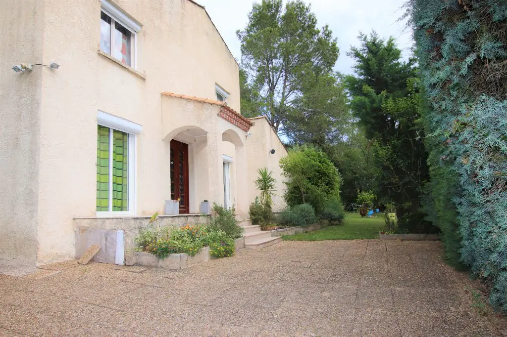 Vente villa 6 pièces 204 m2