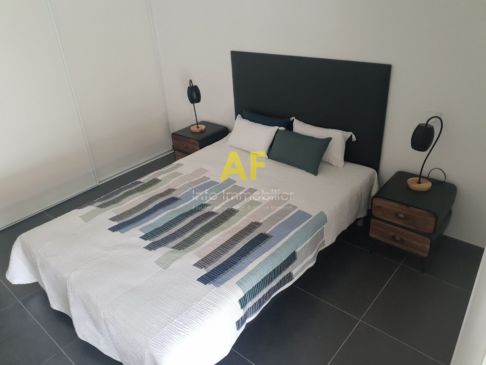 Location appartement meublé 2 pièces 48,8 m2