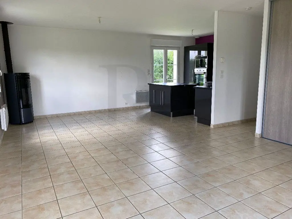 Location maison 5 pièces 84 m2