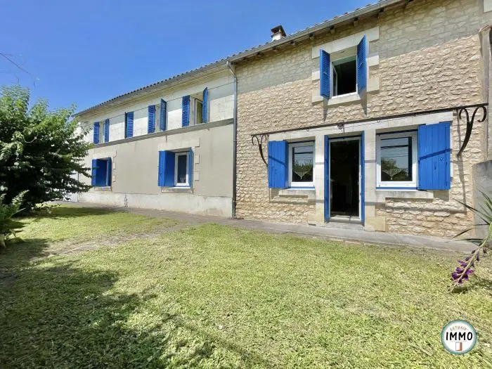 Vente maison 6 pièces 227 m2