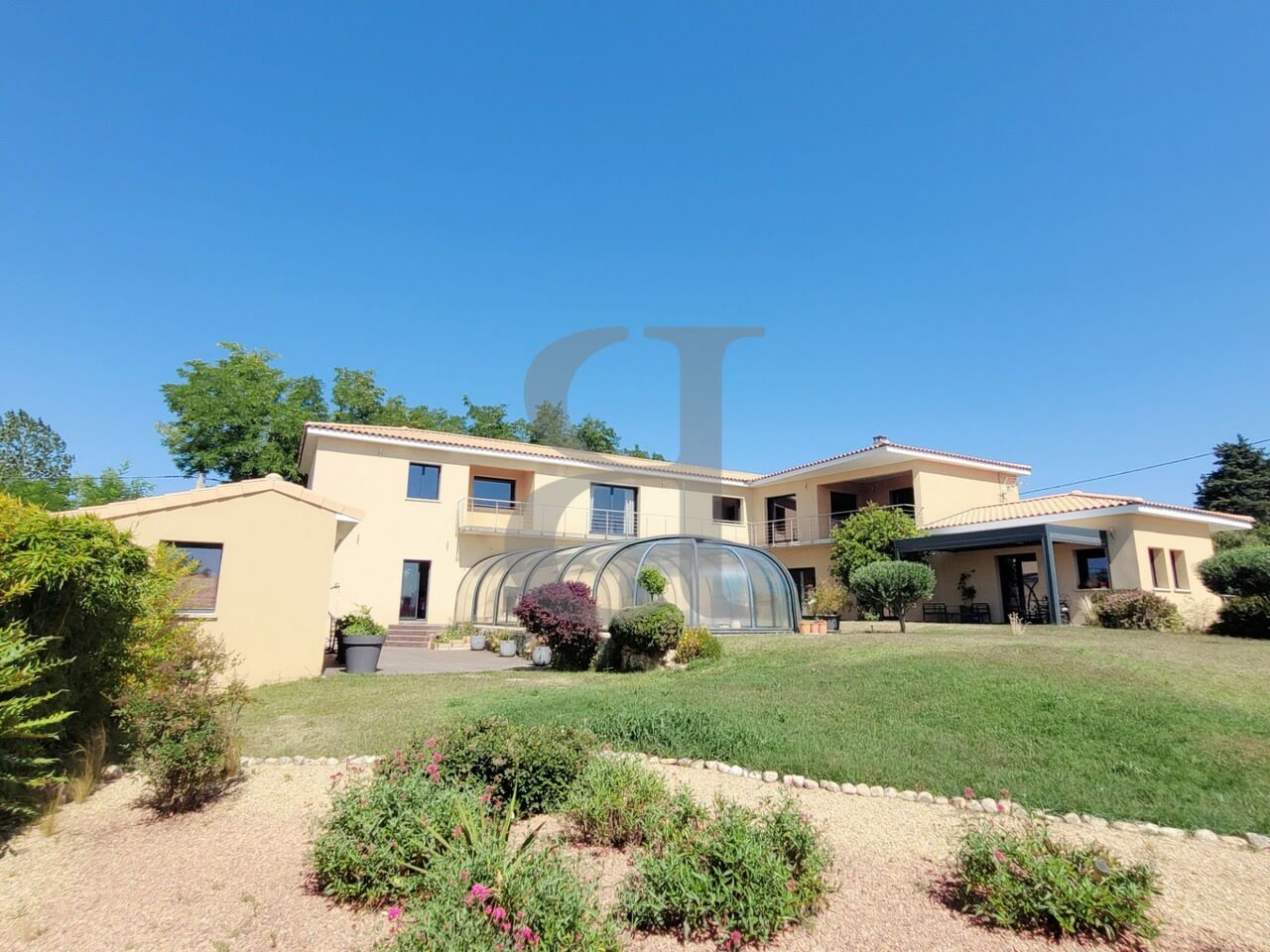 Vente villa 10 pièces 390 m2