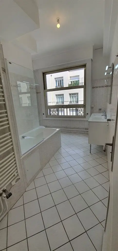 Location appartement 4 pièces 113 m2