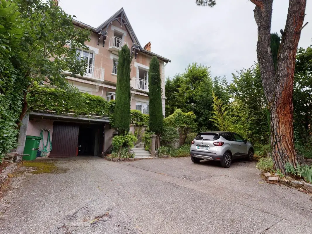 Vente maison 9 pièces 256 m2