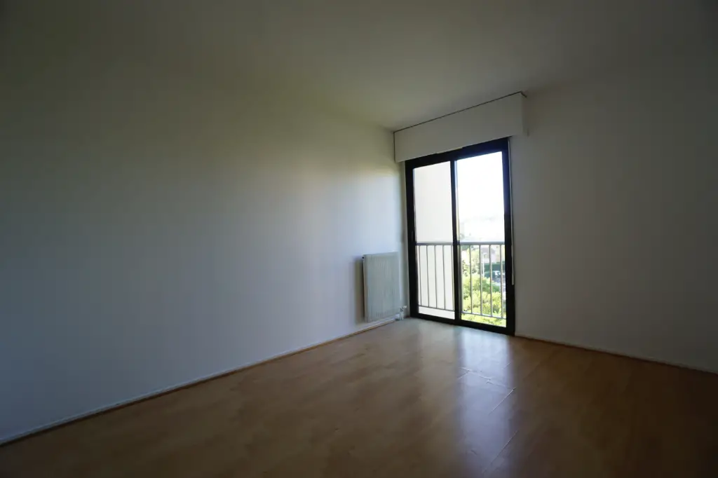 Location appartement 4 pièces 85,26 m2