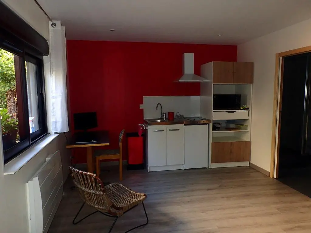 Location studio meublé 28 m2