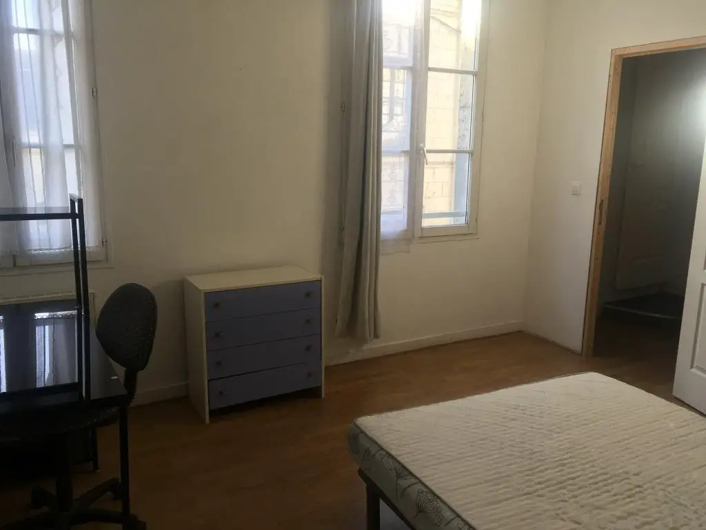 Location appartement meublé 4 pièces 90 m2