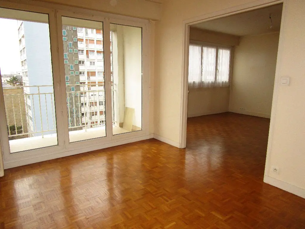 Location appartement 5 pièces 92,04 m2