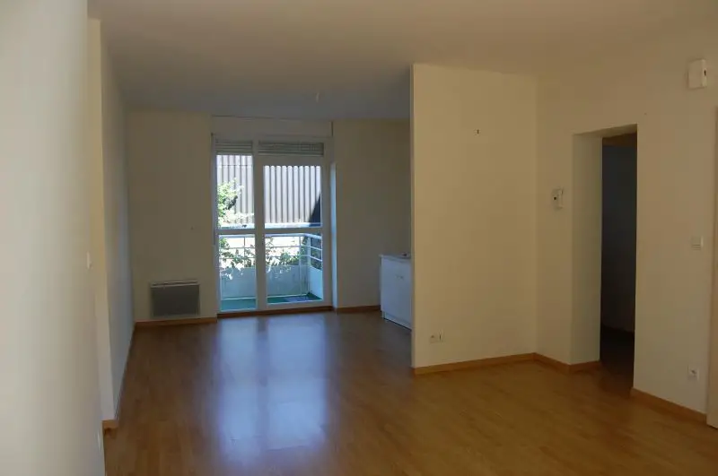 Location appartement 3 pièces 65 m2