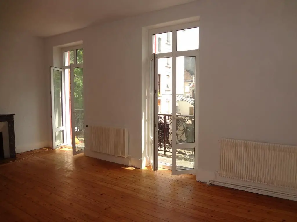 Location maison 4 pièces 97 m2