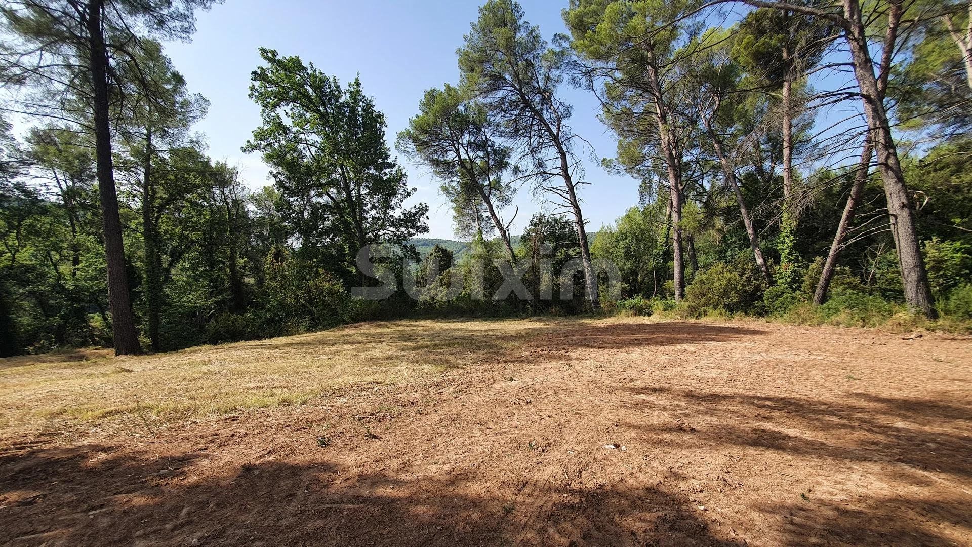 Vente terrain 1 061 m2