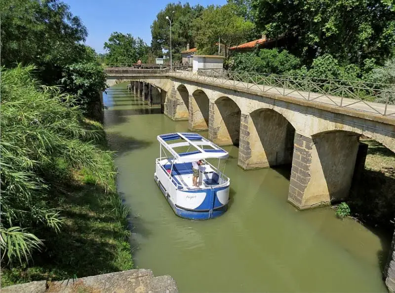 Vente terrain à bâtir 198 m2