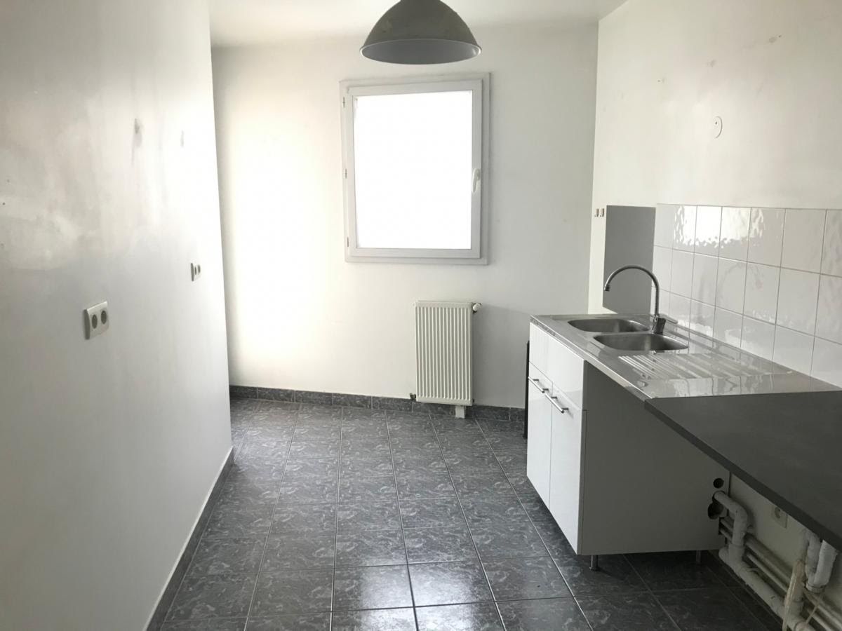 Location appartement 3 pièces 65 m2