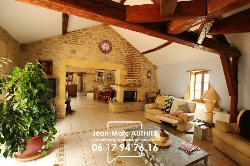 Vente maison 6 pièces 228,4 m2