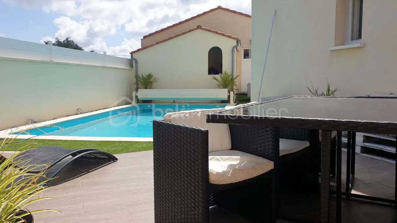 Vente villa 7 pièces 146 m2