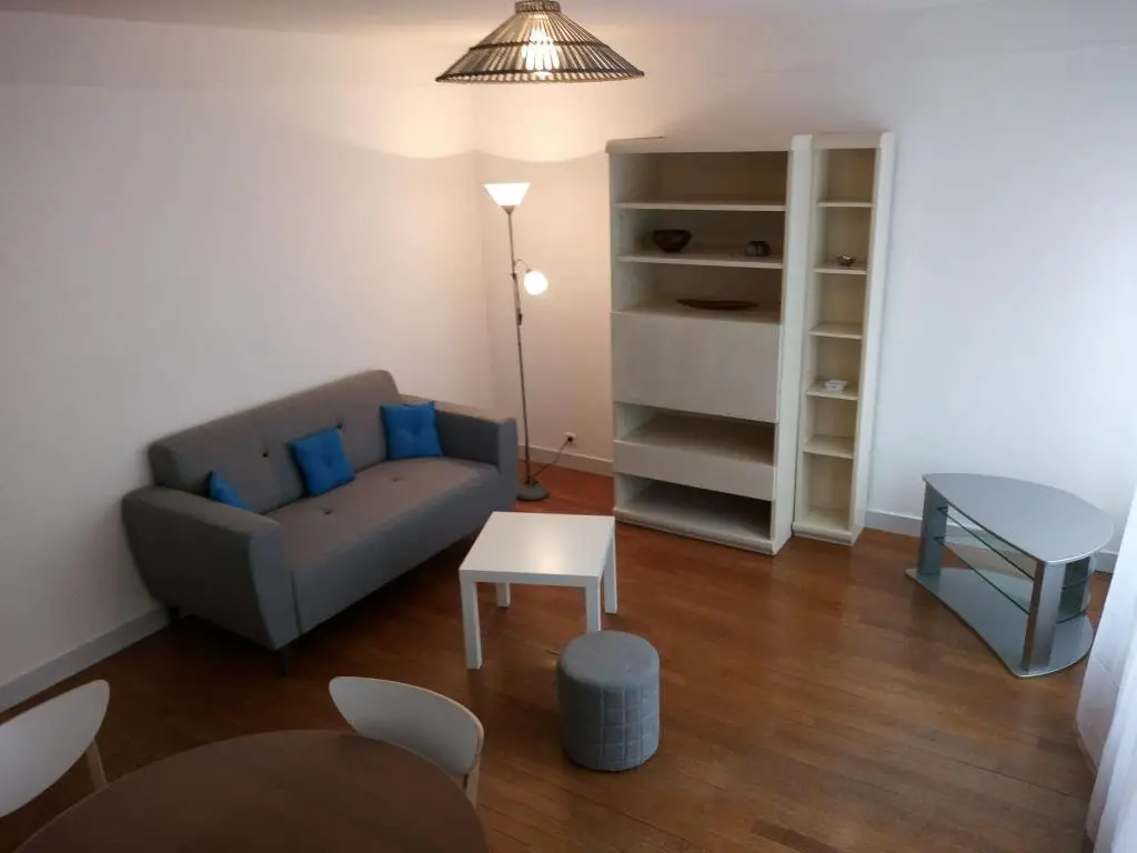 Location appartement meublé 2 pièces 46 m2