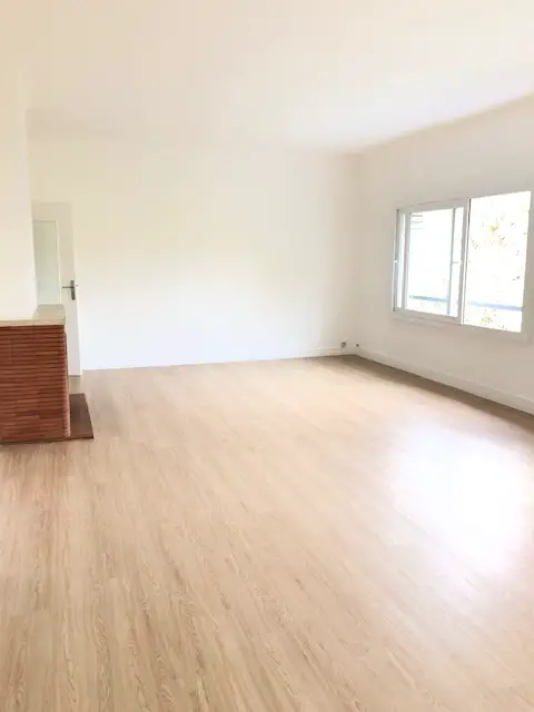 Location appartement 5 pièces 121,96 m2