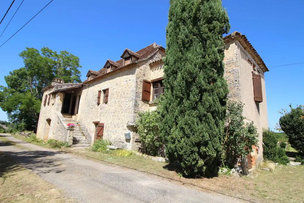 Vente maison 6 pièces 192 m2