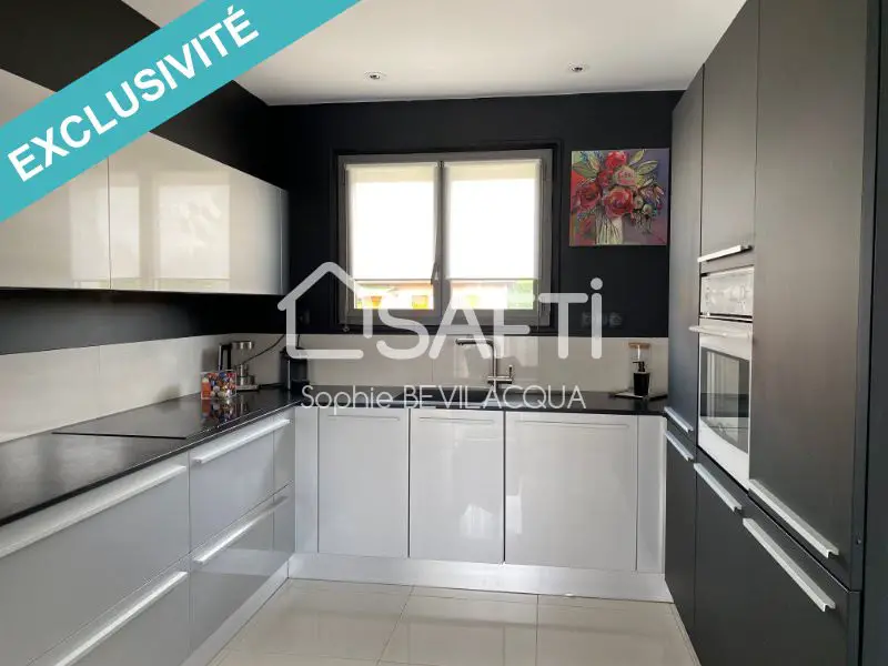 Vente maison 6 pièces 120 m2