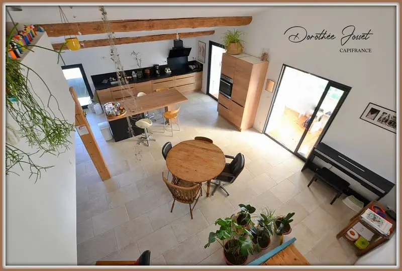 Vente maison 8 pièces 220 m2