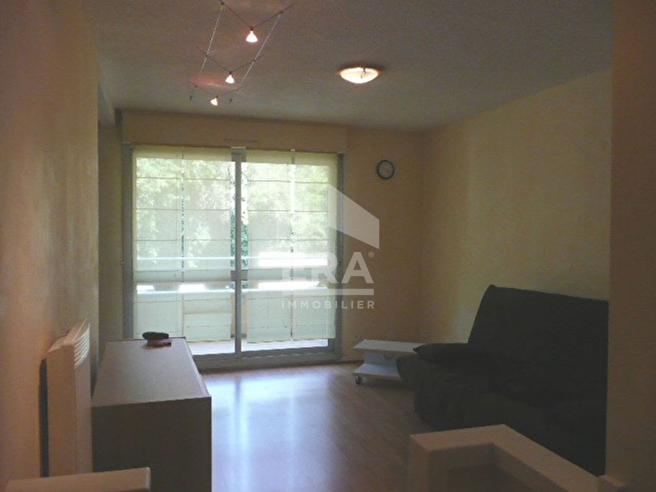 Location studio meublé 30 m2
