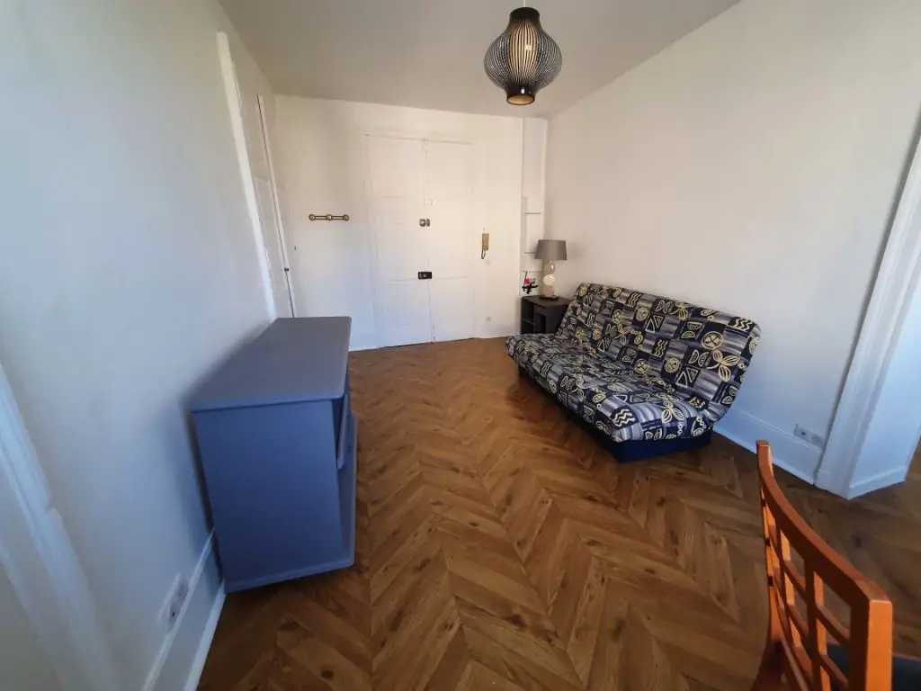 Location appartement meublé 2 pièces 53 m2