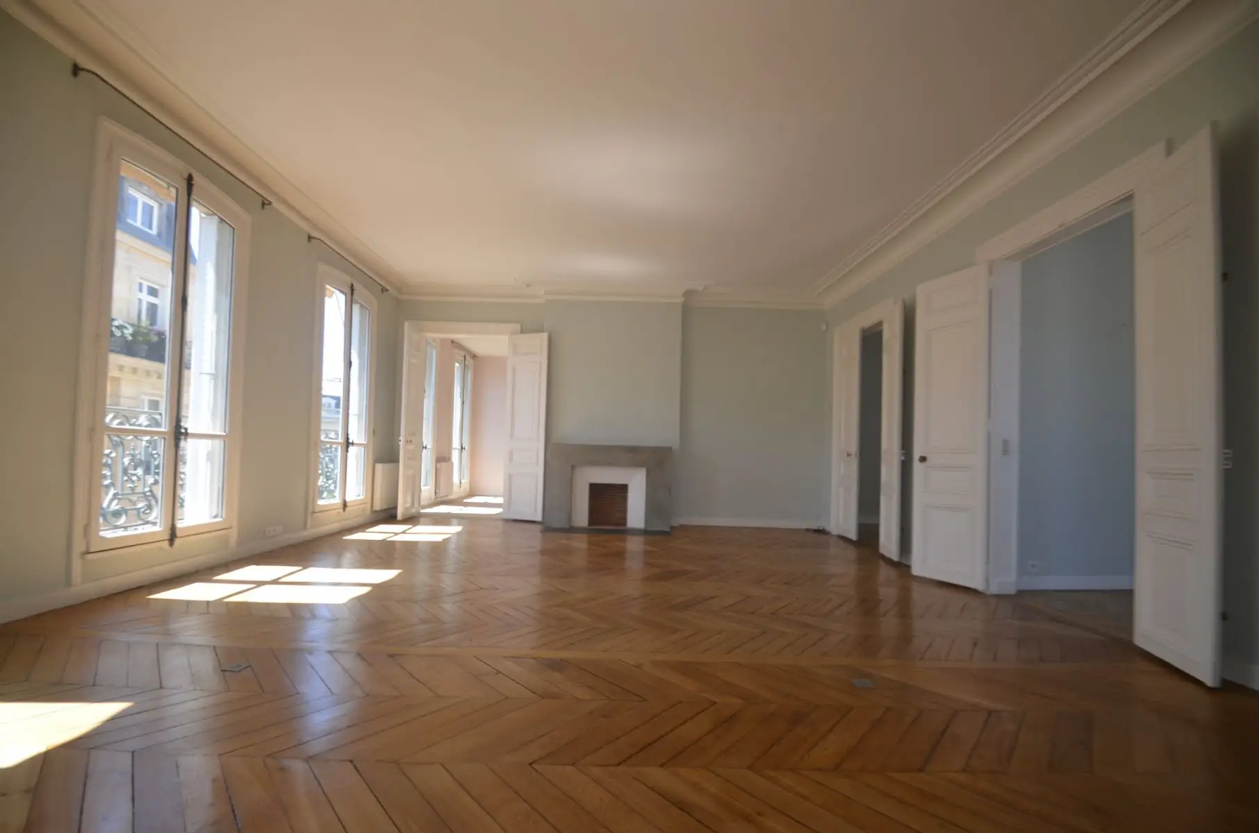 Location appartement meublé 4 pièces 141 m2