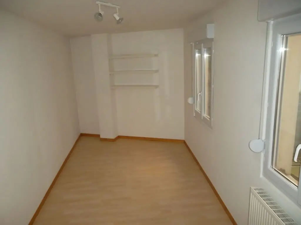 Location appartement 3 pièces 84,08 m2