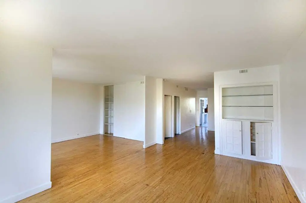 Location appartement 2 pièces 87,51 m2