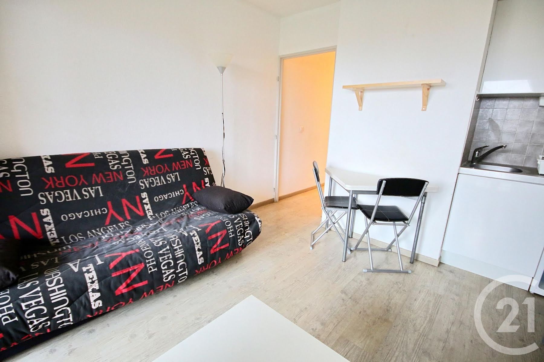 Location appartement meublé 2 pièces 26,58 m2