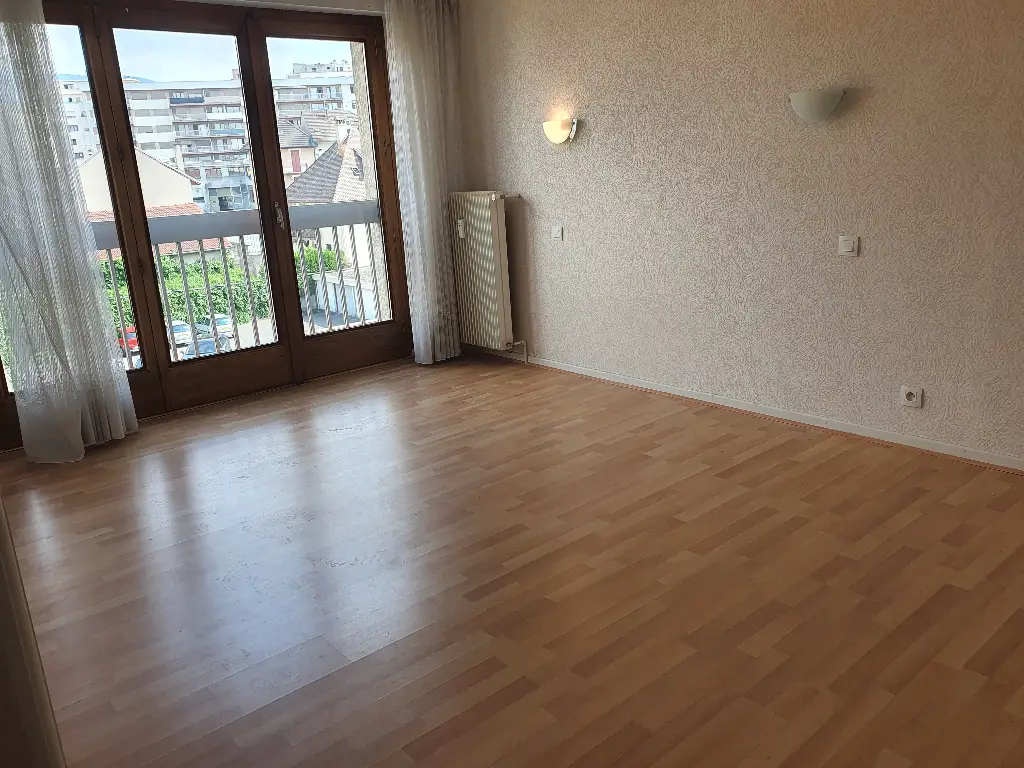 Location appartement 4 pièces 98 m2