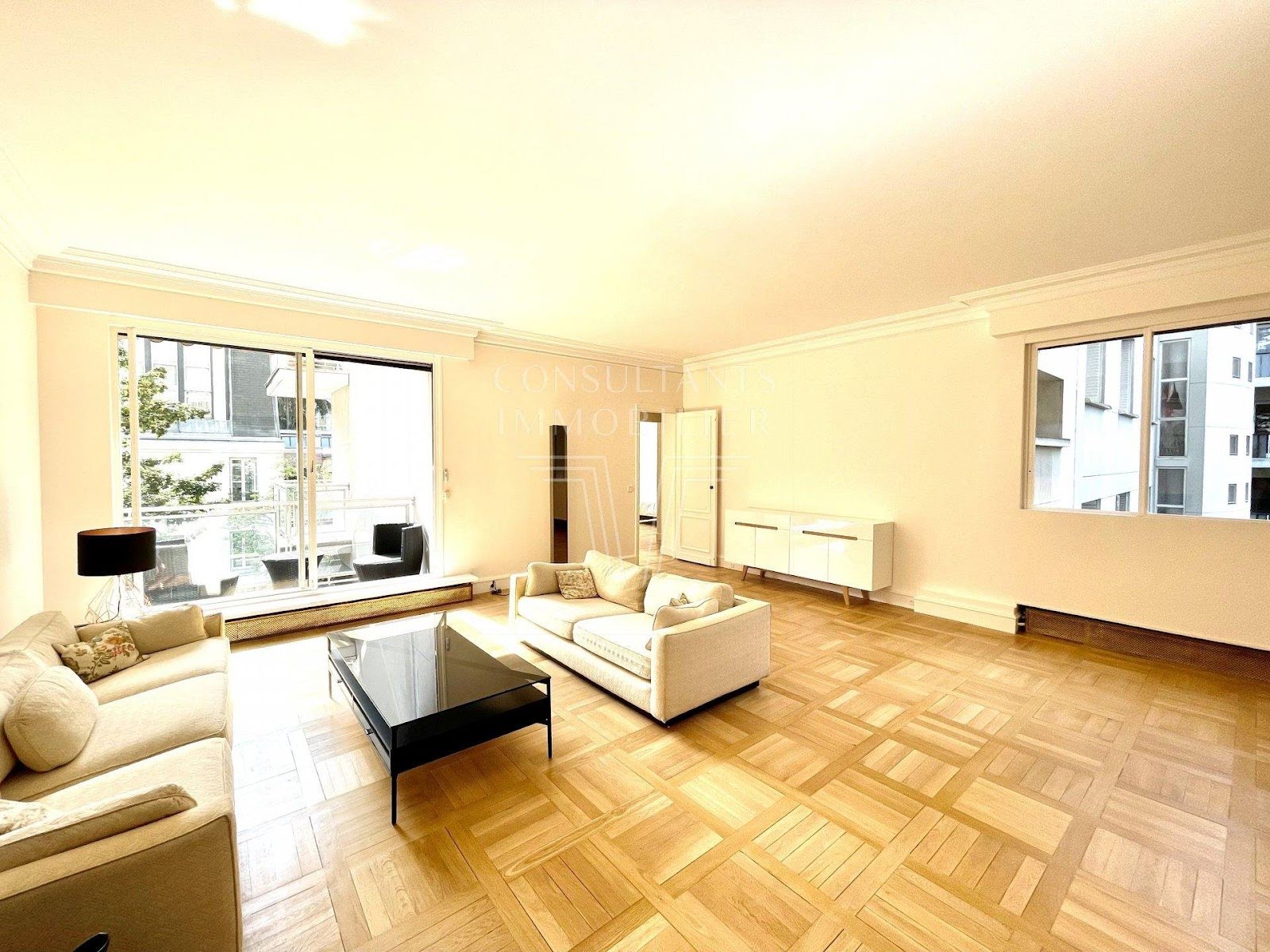 Location appartement meublé 3 pièces 110 m2