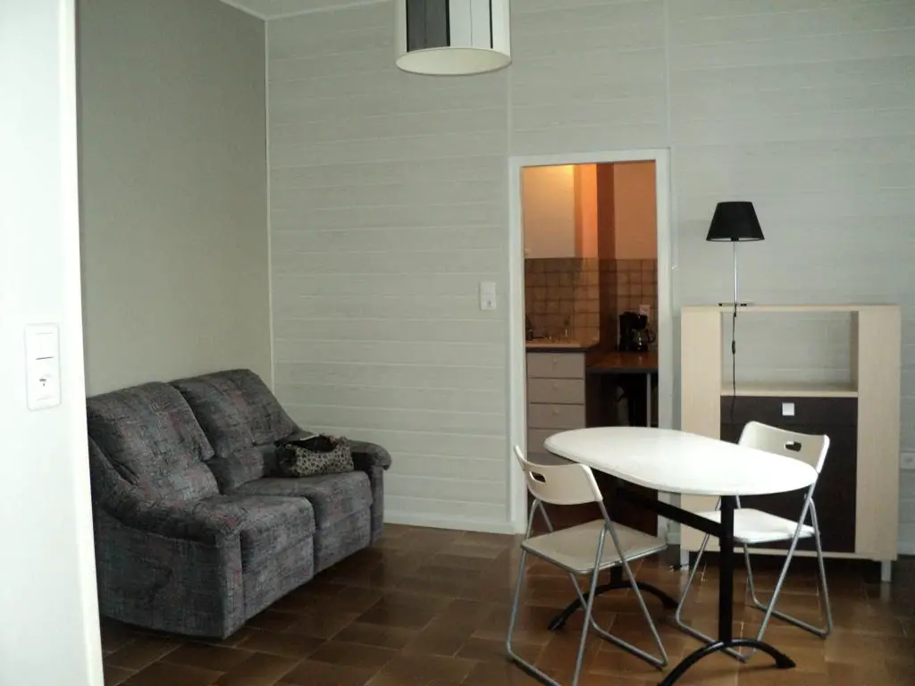 Location appartement meublé 2 pièces 39 m2