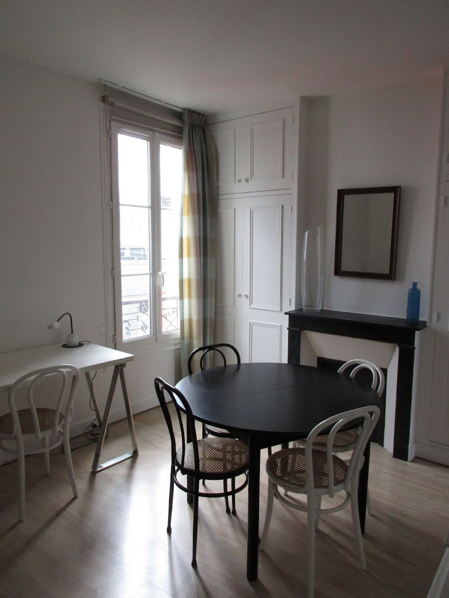 Location studio meublé 25,5 m2