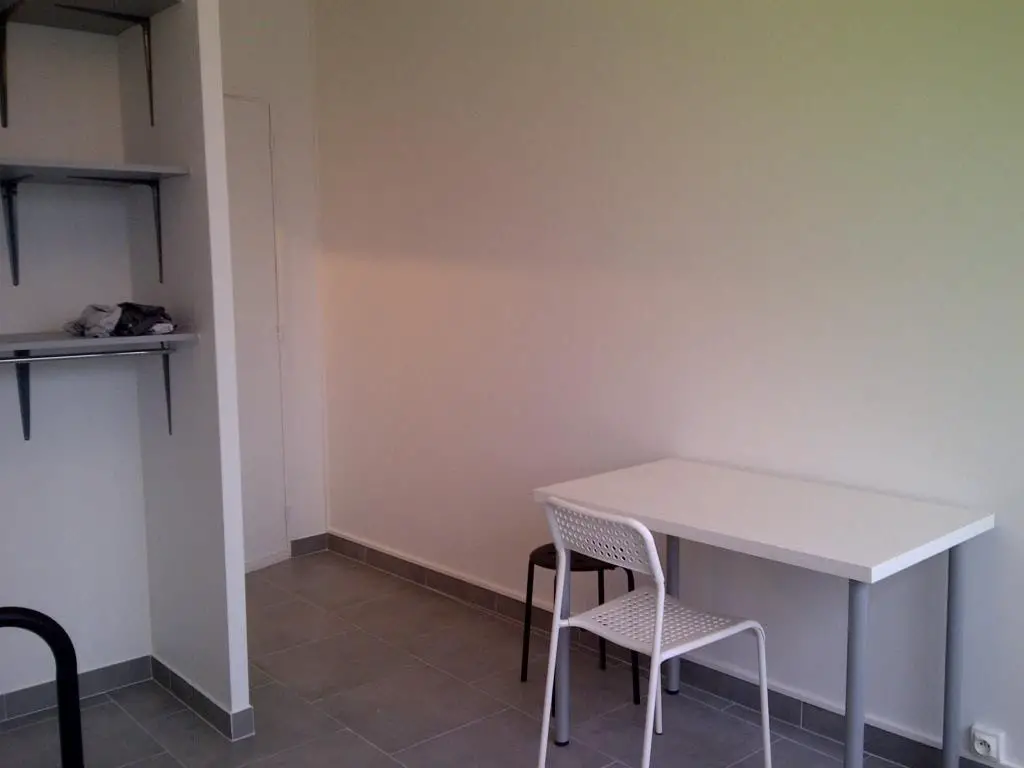 Location studio meublé 15 m2
