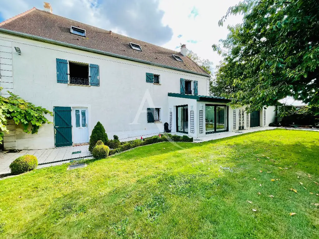 Vente maison 6 pièces 200 m2