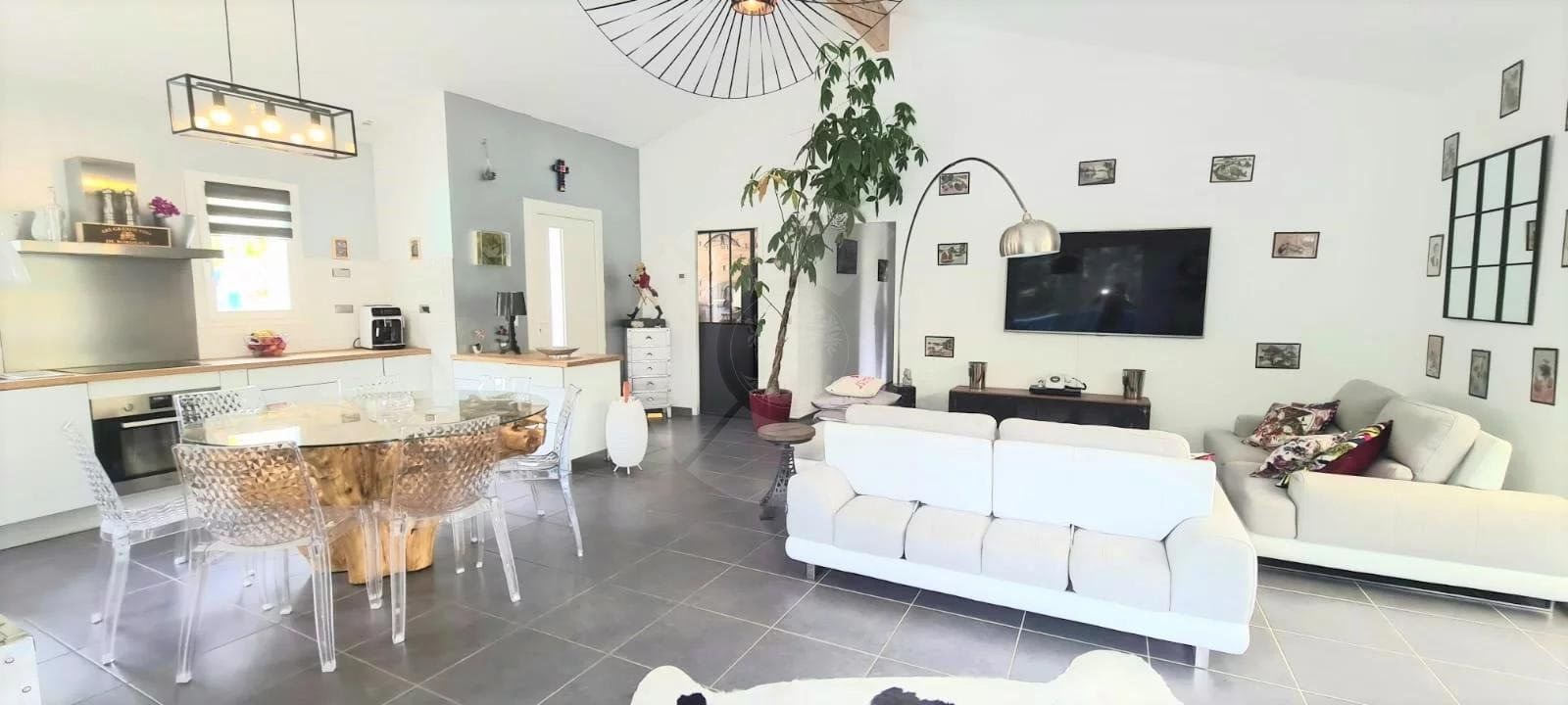 Vente maison 7 pièces 159,96 m2